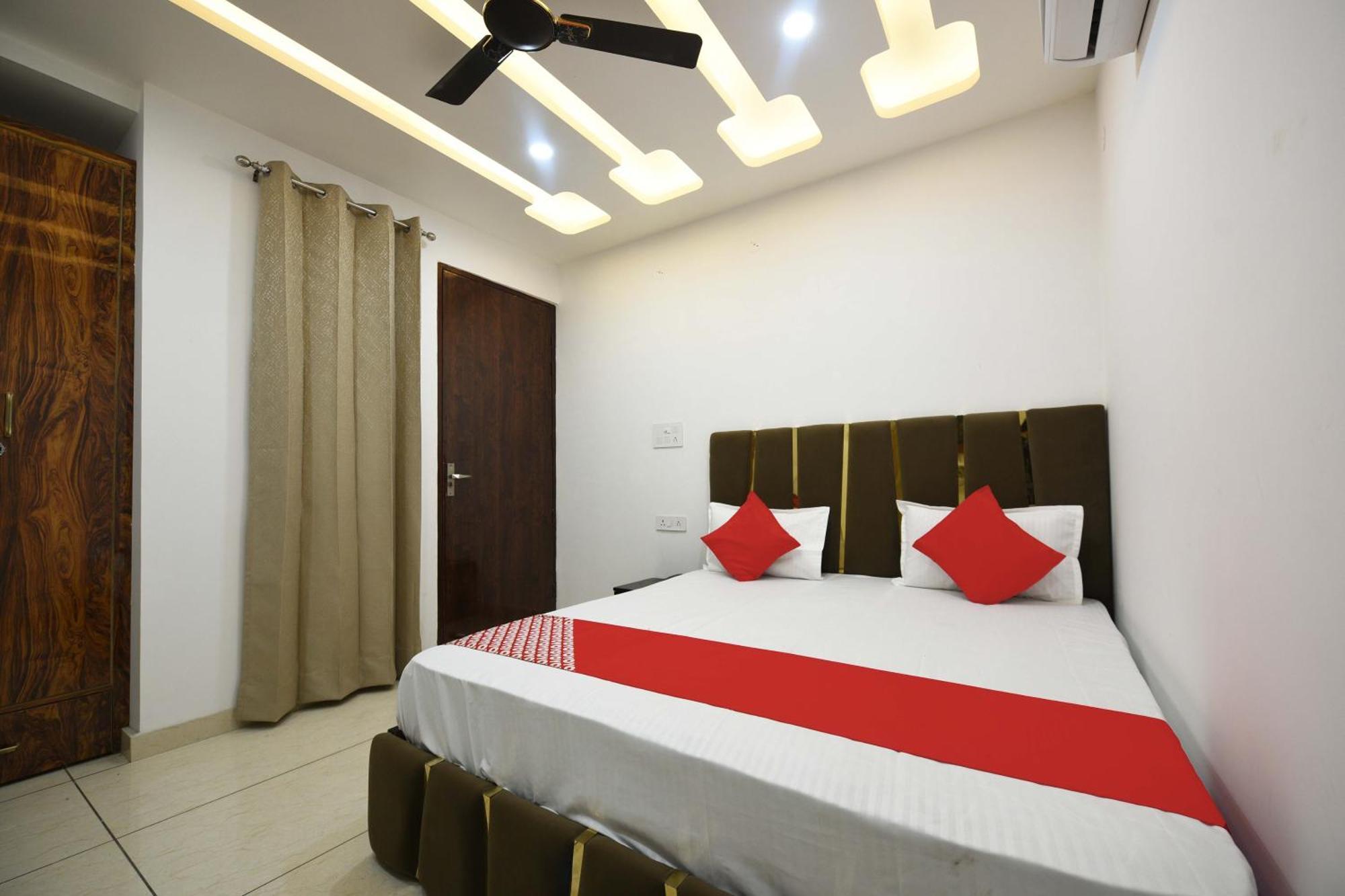 Hotel O Empire State Delhi  Exteriör bild
